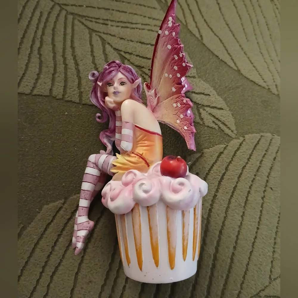 Amy Brown Fairy PACIFIC GIFTWARE Cherry Cupcake  Pink Hanging Tree Ornament EUC